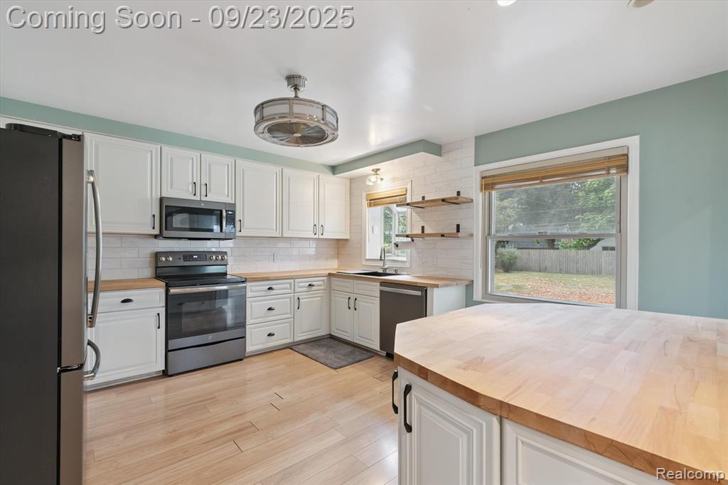 18797 Wiltshire Boulevard, Lathrup Village, MI 48076 — Photo 21