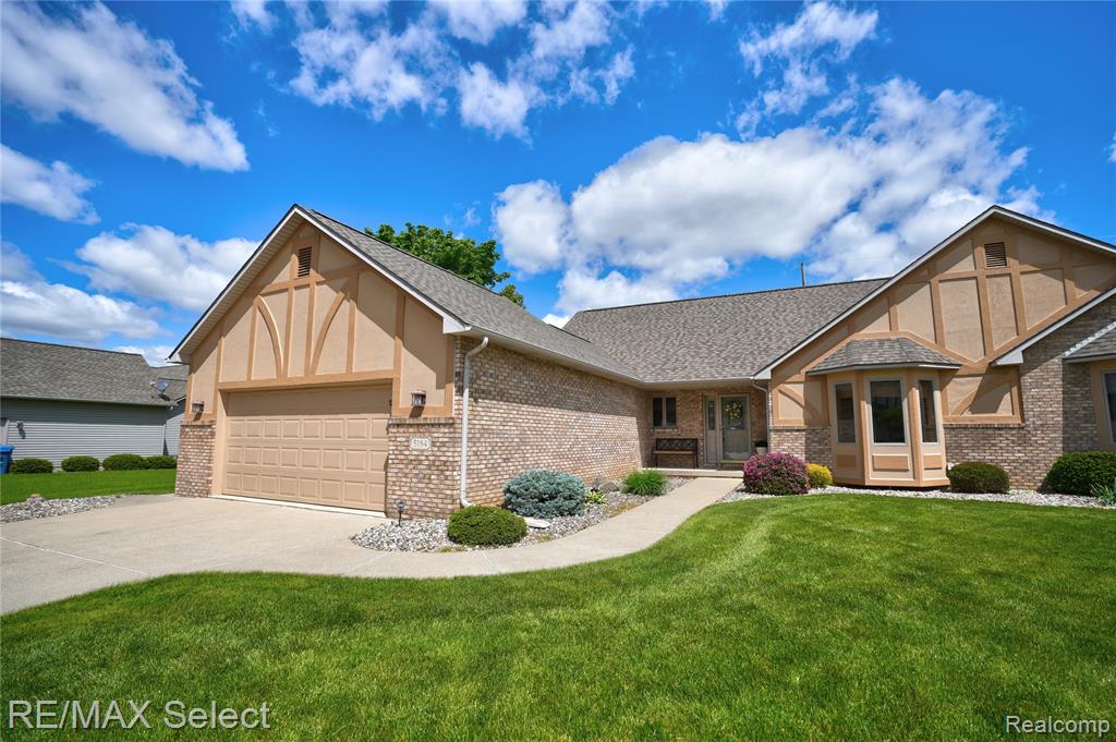 5184 Wyndemere Common Square, Swartz Creek, MI 48473 — Photo 2