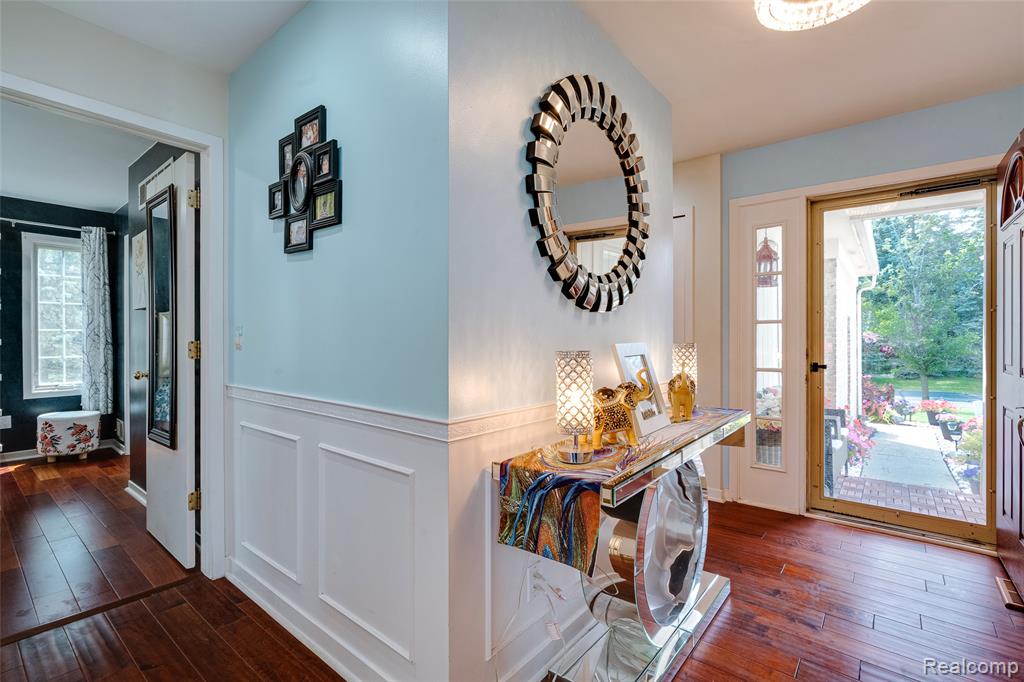 43730 Algonquin Drive, Novi, MI — Photo 5
