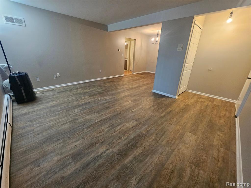 7394 CENTRAL Street, 2, Westland, MI — Photo 3