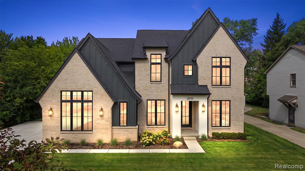 3919 Woodland Avenue, Royal Oak, MI 48073
