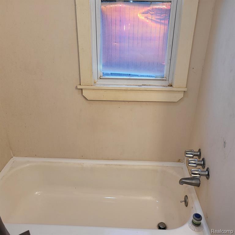 4240 WAVERLY Street, Detroit, MI 48238 — Photo 23