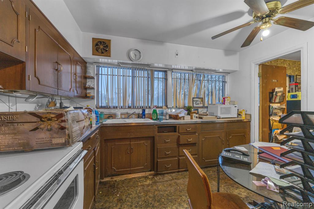19301 Van Dyke Street, Detroit, MI 48234 — Photo 47