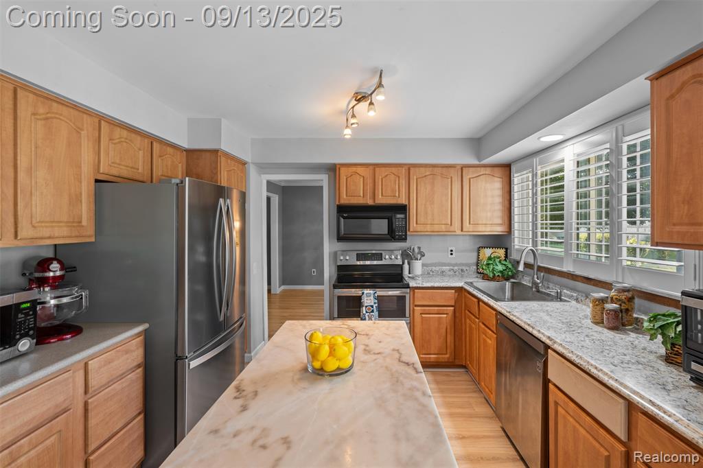 5493 S Piccadilly, West Bloomfield, MI — Photo 11