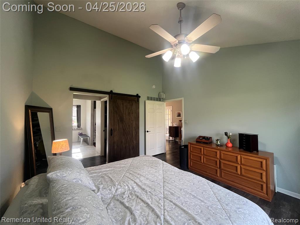 2505 Foxgrove Court, Highland, MI 48356 — Photo 18