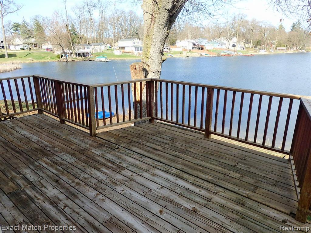 925 MALLOCK Road, White Lake, MI — Photo 13