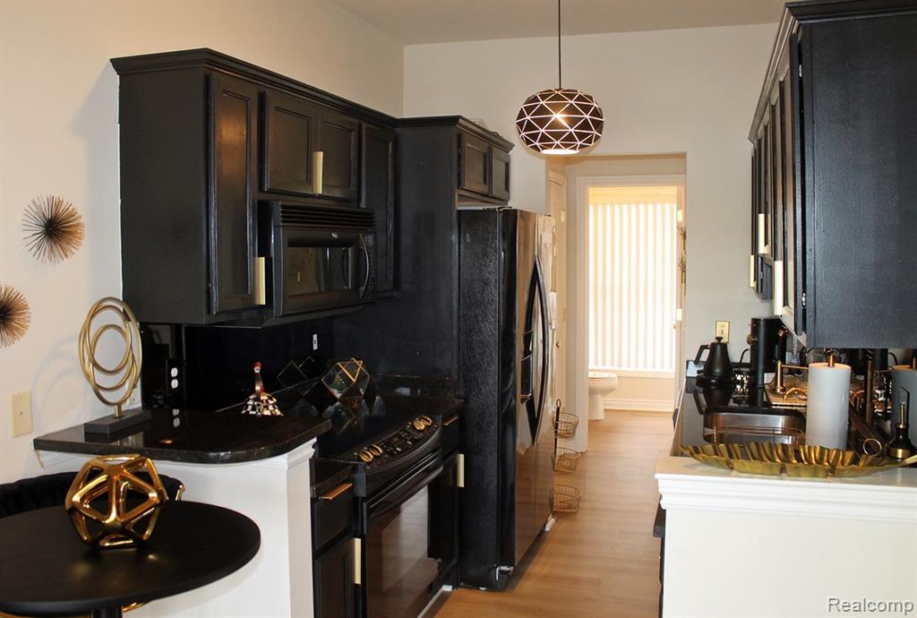 45411 N Stonewood Road, Canton, MI 48187 — Photo 17