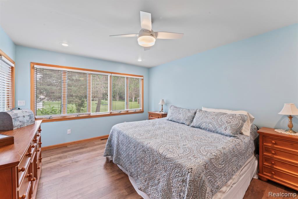 6242 Bedford Avenue, Flint, MI 48507 — Photo 20