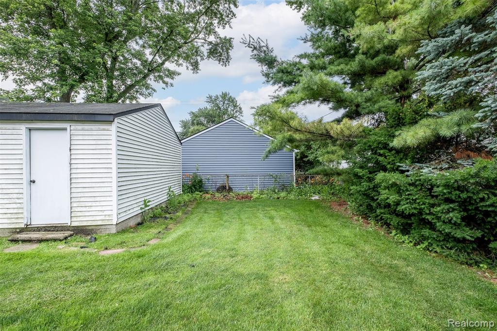 807 Vermont Avenue, Royal Oak, MI 48067 — Photo 44