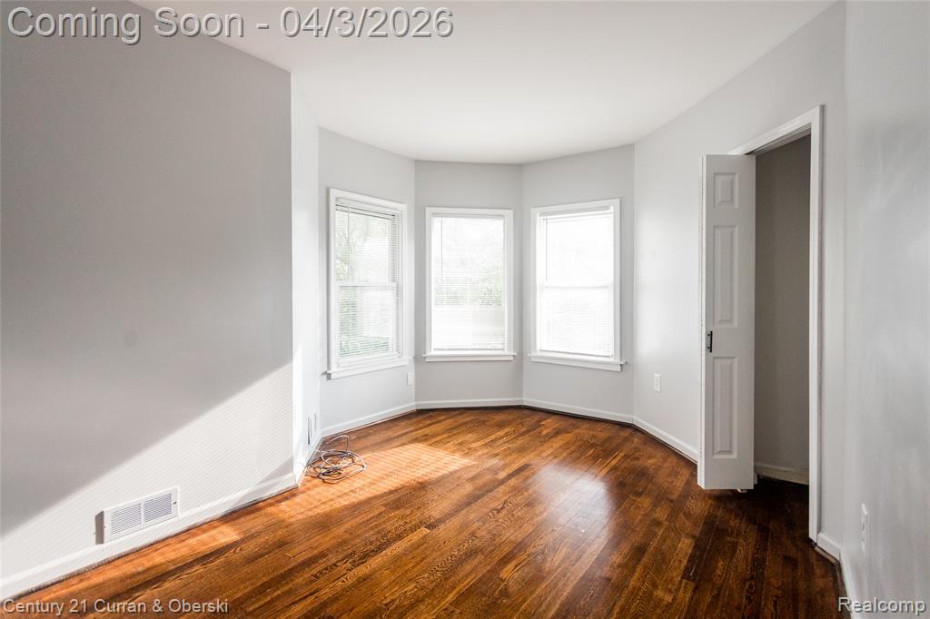 405 E Philadelphia Street, Detroit, MI 48202 — Photo 19
