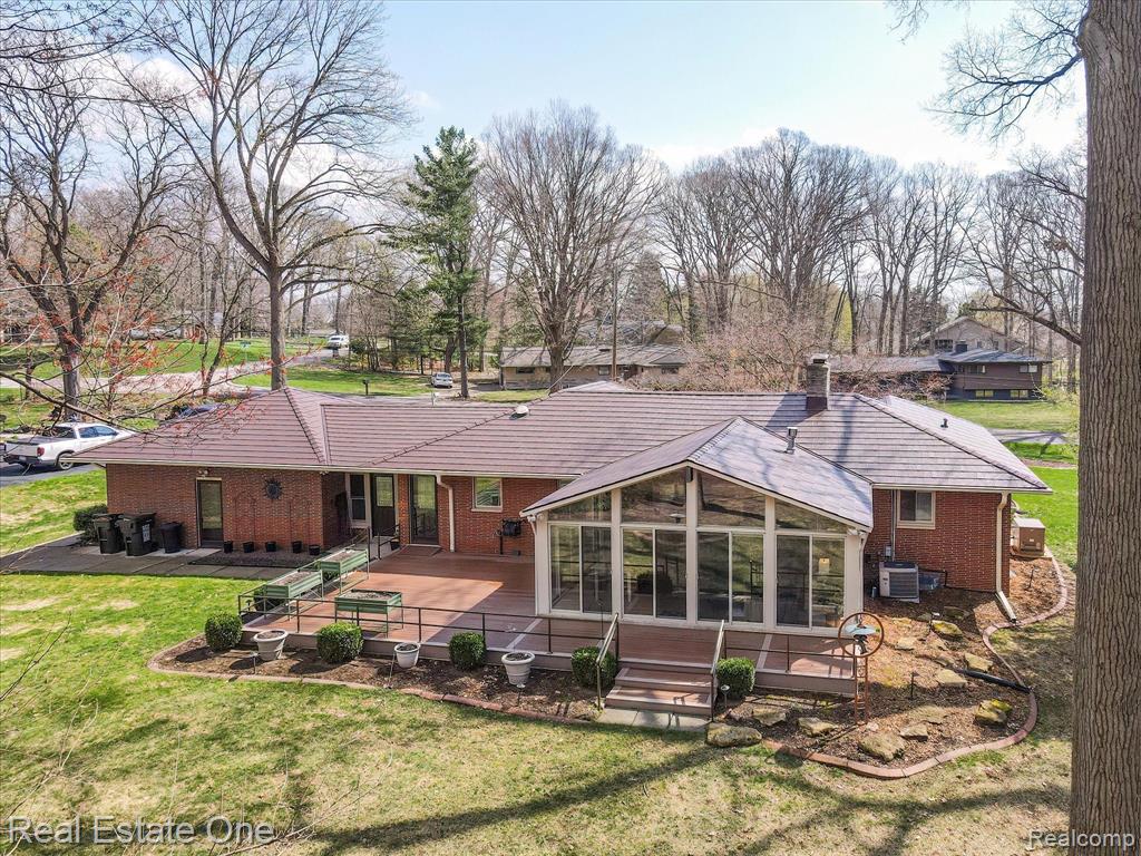 488 ORCHARDALE Drive, Rochester Hills, MI 48309 — Photo 10