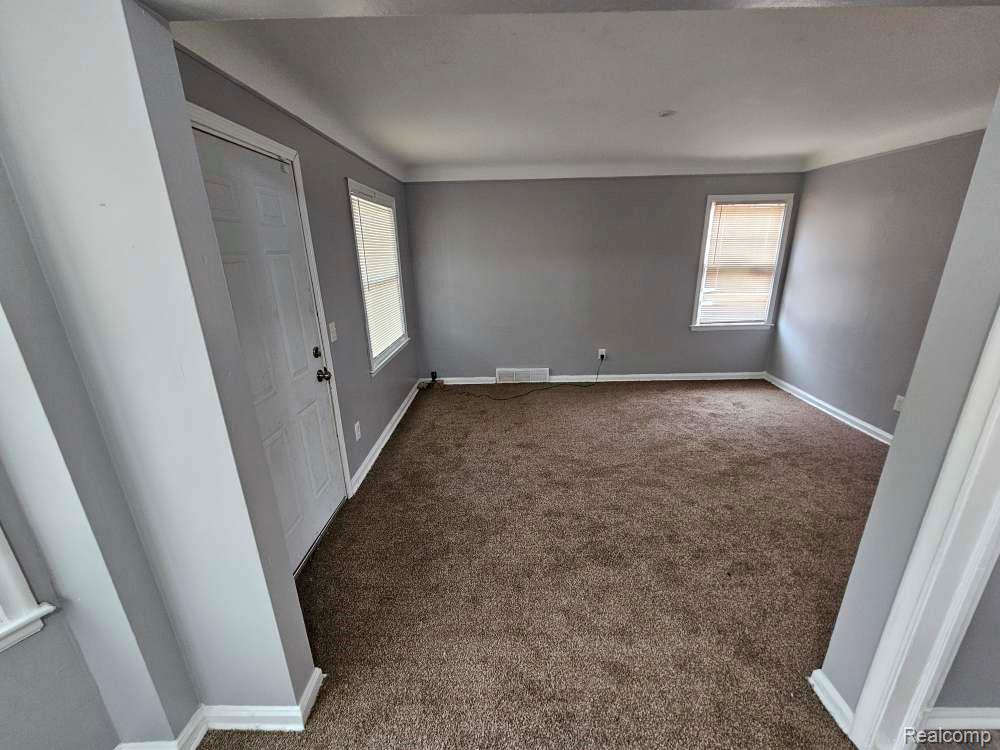 8442 Warwick Street, Detroit, MI 48228 — Photo 20