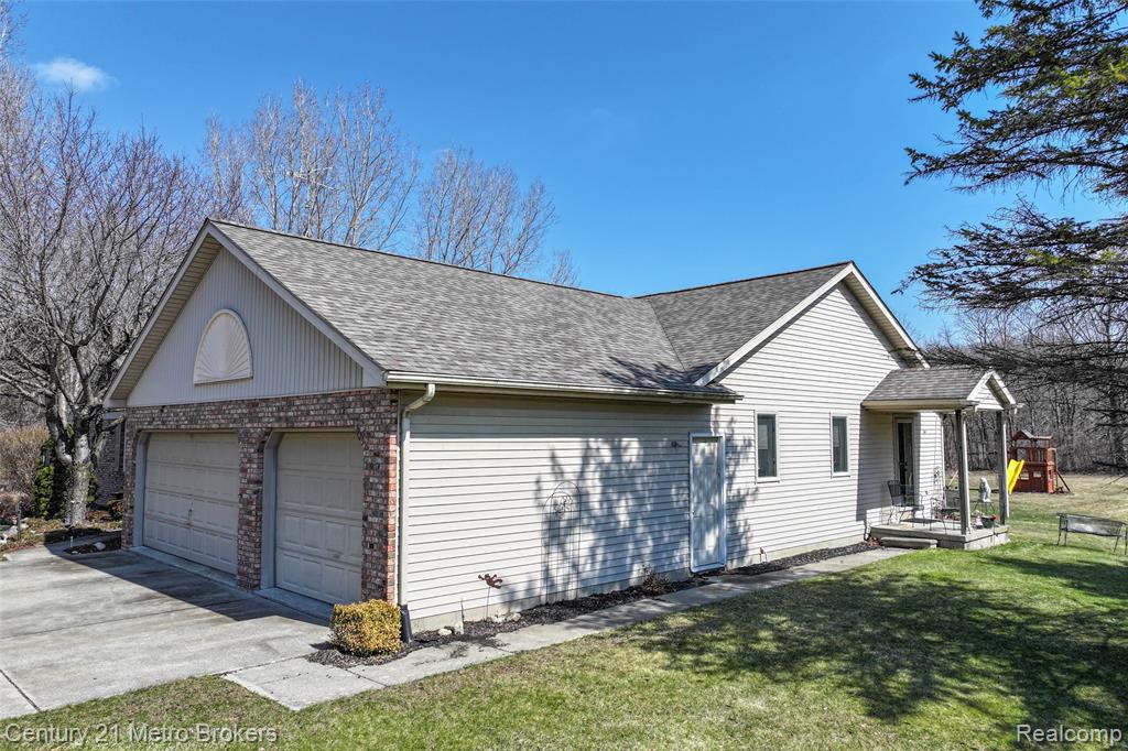 5464 N Seymour Road, Flushing, MI 48433 — Photo 45