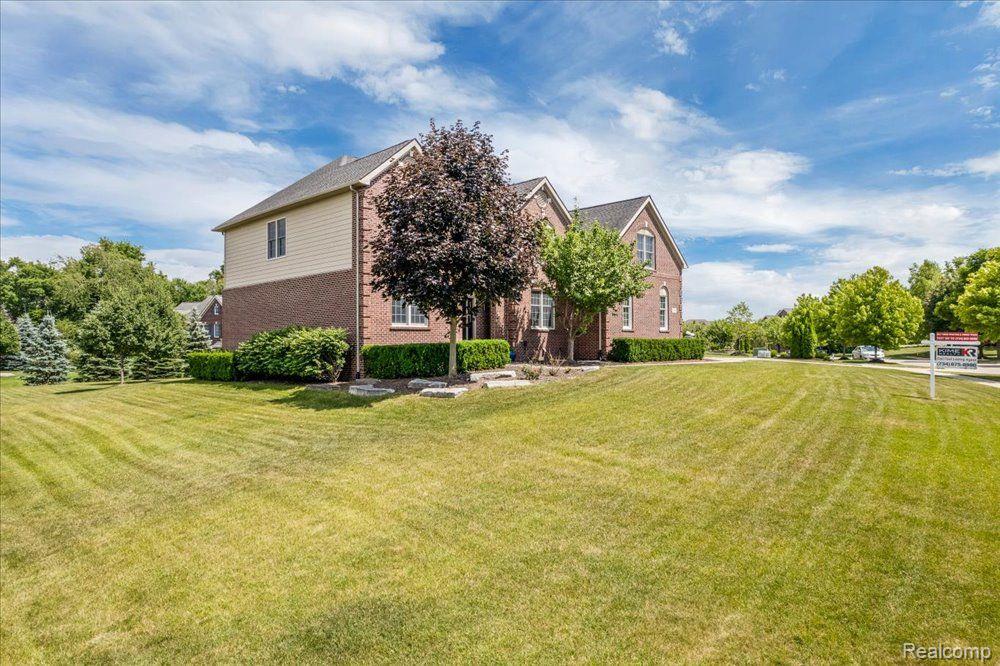 17904 Crestbrook Drive, Northville, MI 48168 — Photo 76