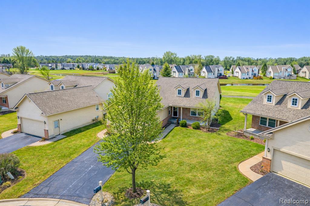 11126 Strathmore Court, Grand Blanc, MI 48439 — Photo 2