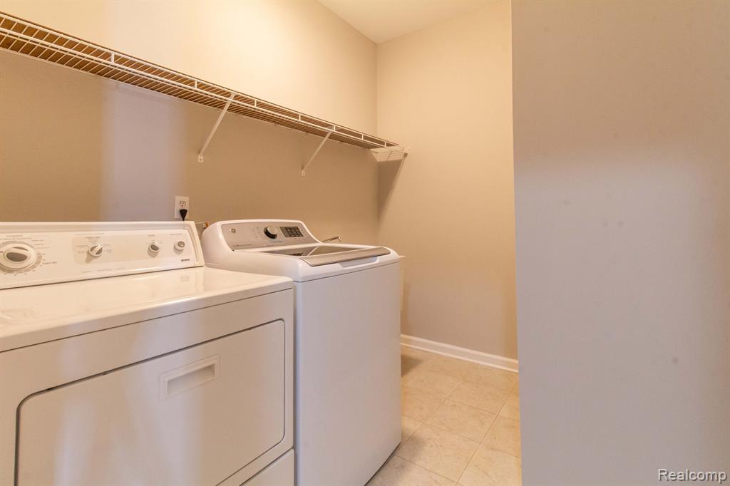 49970 BLACKBERRY Trail, Novi, MI — Photo 40
