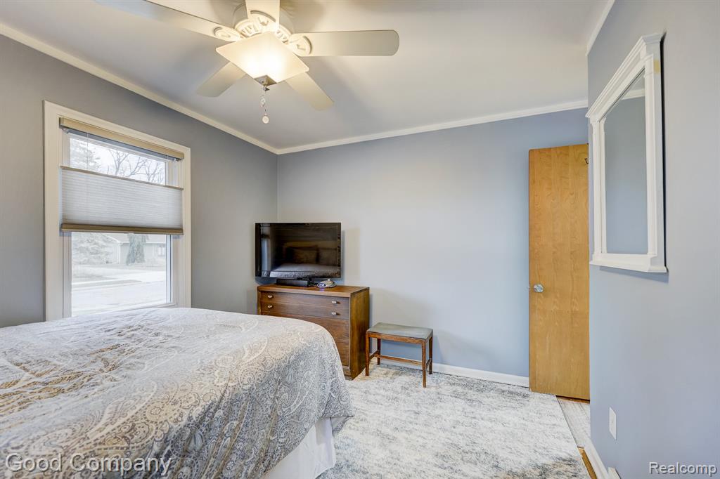 29329 Tawas Street, Madison Heights, MI 48071 — Photo 27