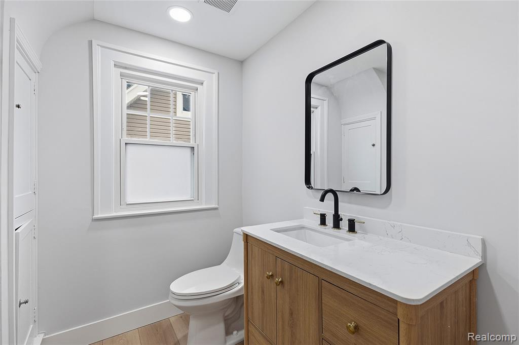 511 Gardenia Avenue, Royal Oak, MI 48067 — Photo 23