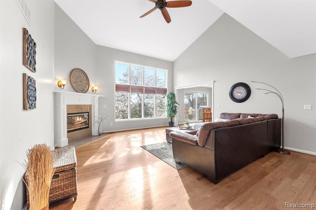 348 PEMBROKE Drive, Saline, MI 48176 — Photo 6
