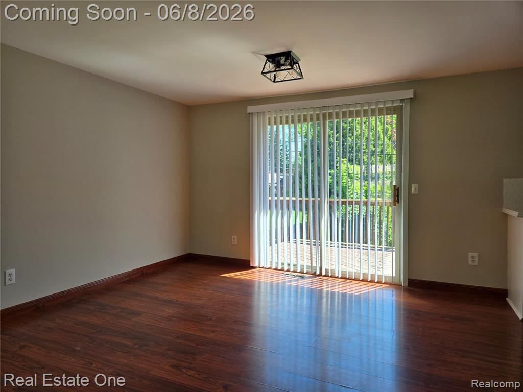 661 Harry Paul Drive, Lake Orion, MI 48362 — Photo 14