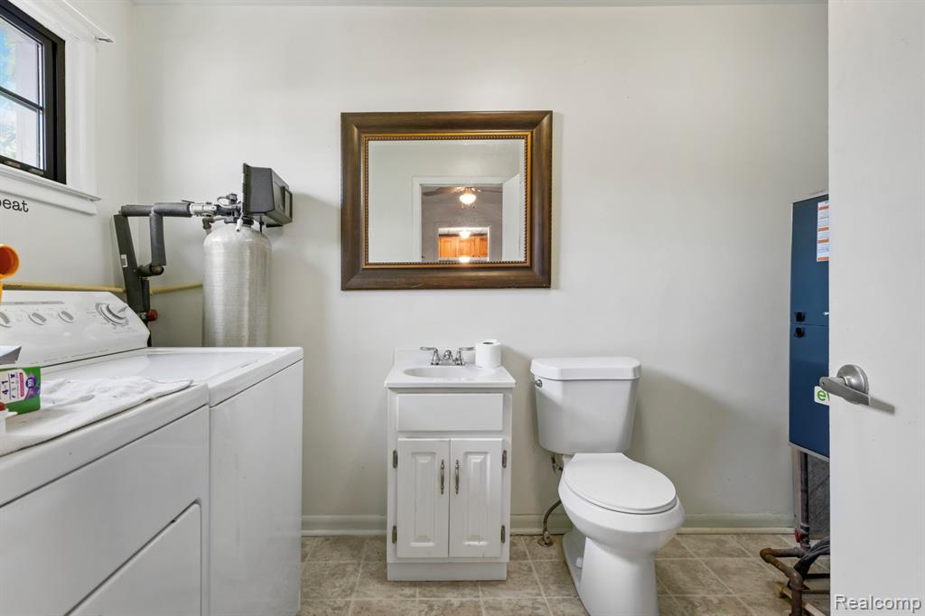 5304 E Frances Road, Mount Morris, MI 48458 — Photo 19