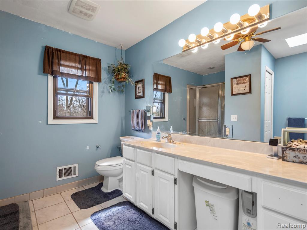 4872 LORE Drive, Waterford, MI 48329 — Photo 26