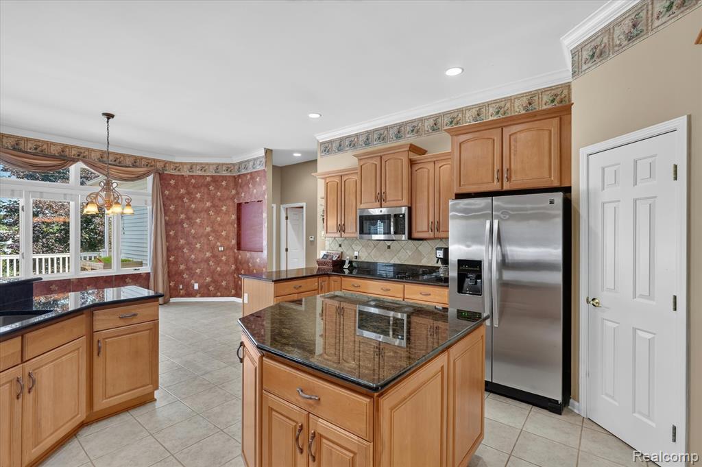 2212 Lily Court, Davison, MI 48423 — Photo 17