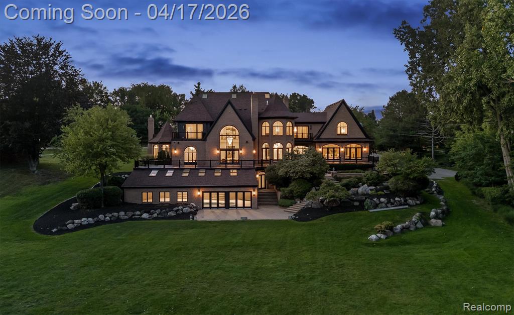 5305 Elmgate Bay Drive, Orchard Lake Village, MI 48324 — Photo 48