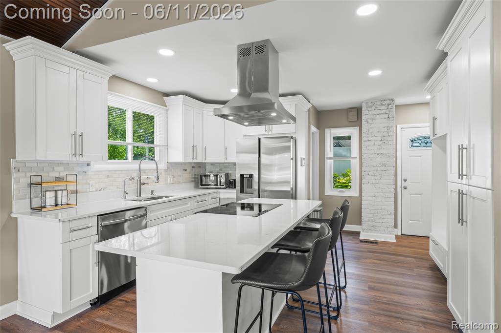 4661 Sashabaw Road, Waterford, MI 48329 — Photo 13