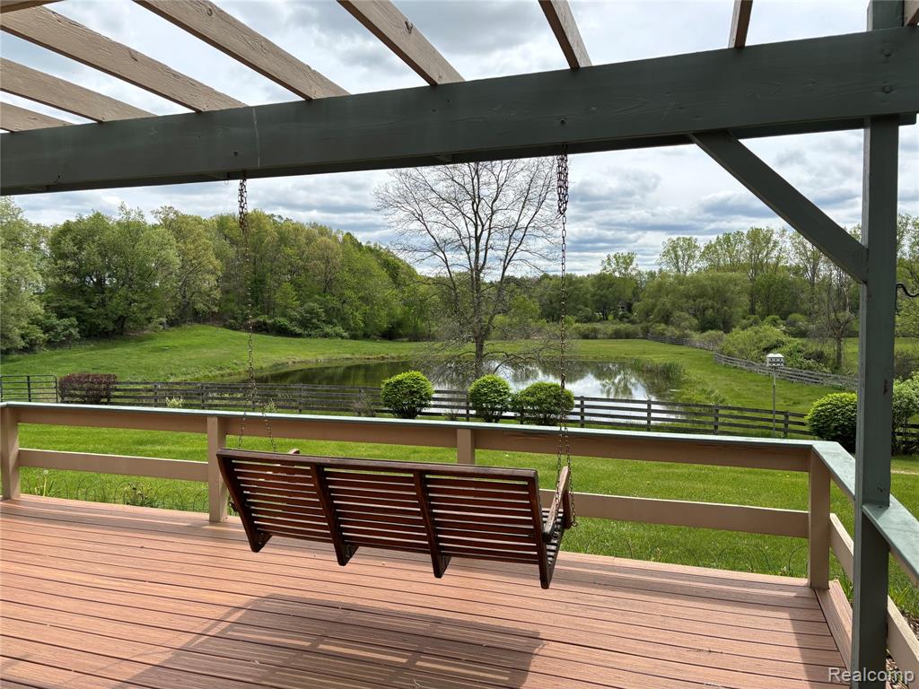 885 Lake Forest Drive, Lapeer, MI 48446 — Photo 4