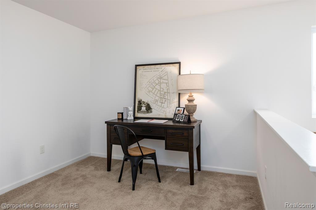 844 SADDLEBROOK Drive, Linden, MI 48451 — Photo 18