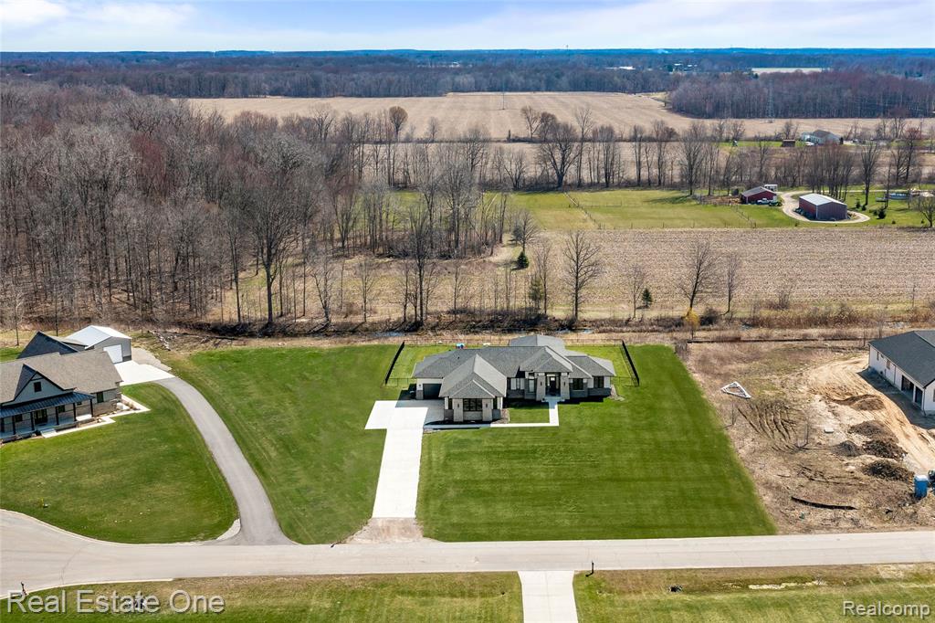 73404 Castle Court, Armada, MI — Photo 45