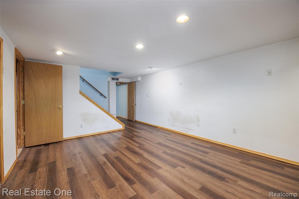 5345 Patterson Drive, Troy, MI 48085 — Photo 26