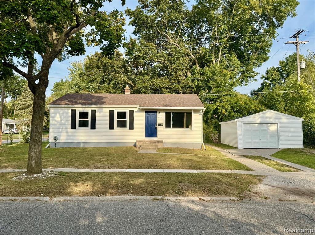5220 Western Road, Flint, MI 48506 — front exterior
