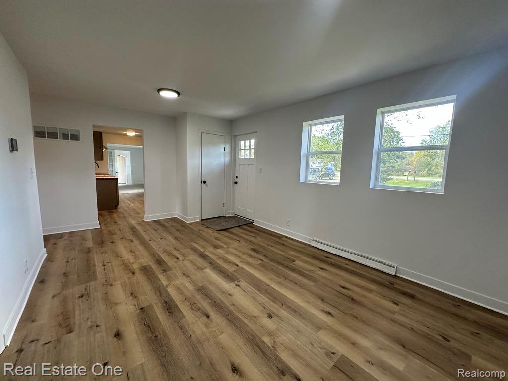 5481 Belsay Road, Grand Blanc, MI 48439 — Photo 4