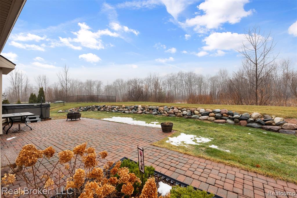 5439 Morgan Lake Drive, Clarkston, MI 48348 — Photo 47