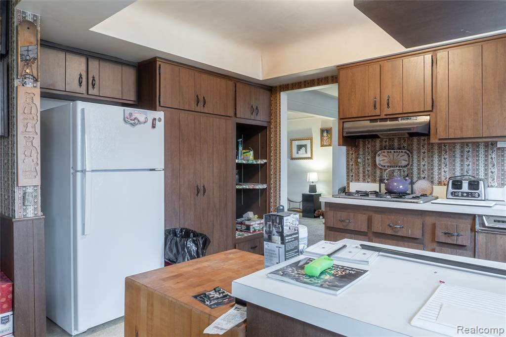 8362 Sunburst, Center Line, MI 48015 — Photo 18