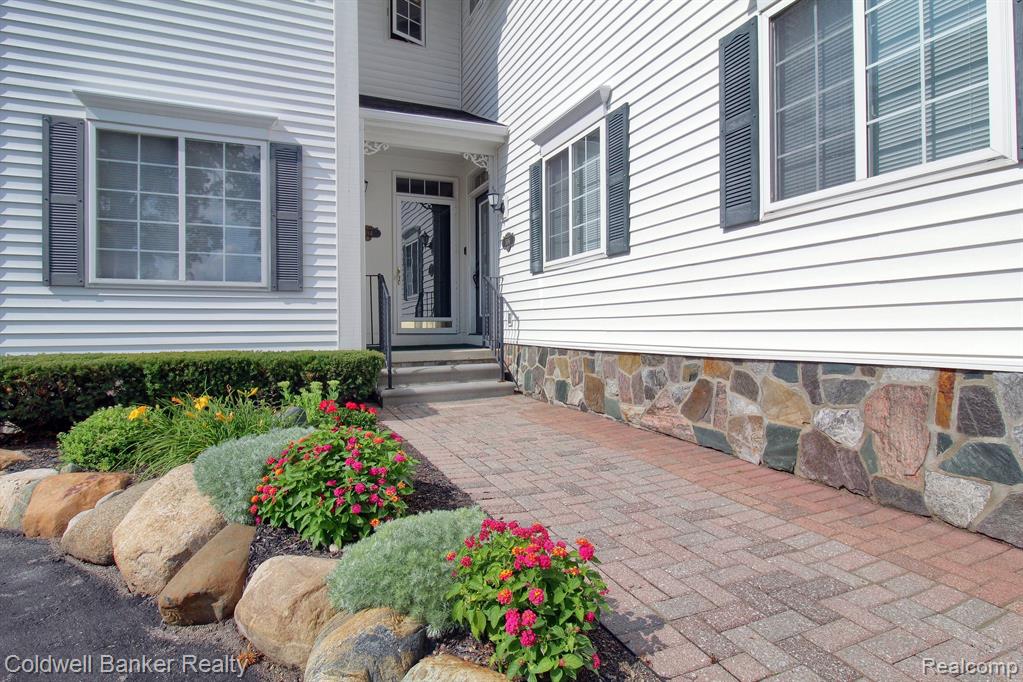 1696 CASSADY PLACE Drive, Plymouth, MI 48170 — Photo 4