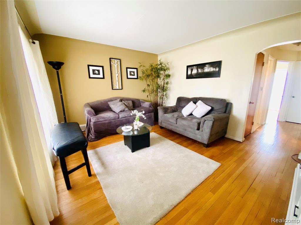 17334 Sprenger Avenue, Eastpointe, MI 48021 — Photo 7