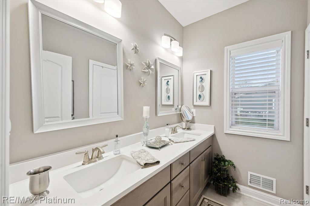 4719 CHESTNUT SPRINGS Drive, Howell, MI 48843 — Photo 21