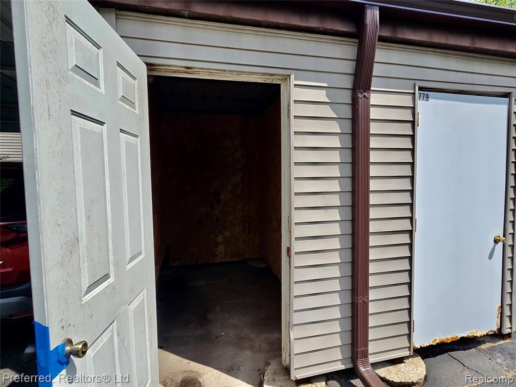 771 Clubhouse Drive, Ypsilanti, MI 48197 — Photo 21