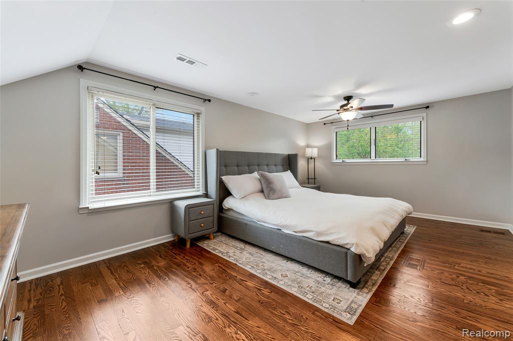 10054 Lincoln Drive, Huntington Woods, MI — Photo 31