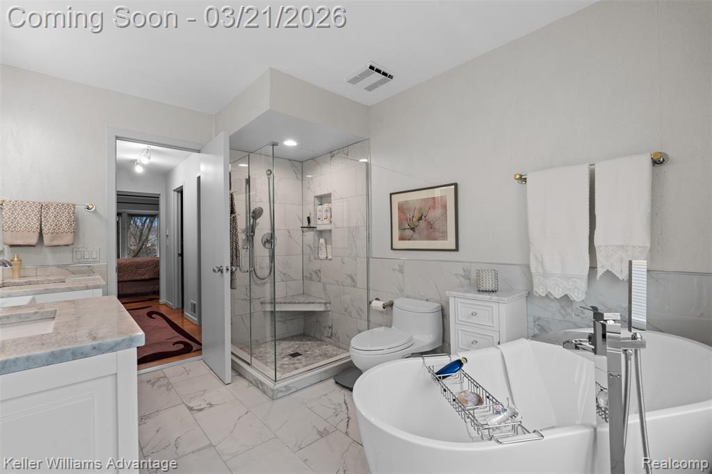 4974 Countryside Drive, West Bloomfield, MI 48323 — Photo 5