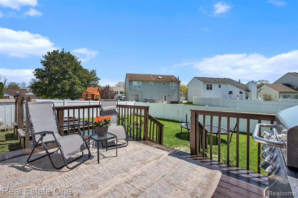 7473 OAKLAND HILLS Drive, Ypsilanti, MI 48197 — Photo 32