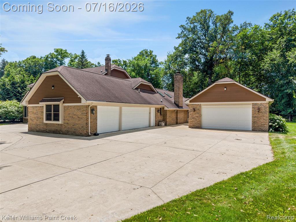 5408 Coral Ridge Drive, Grand Blanc, MI 48439 — Photo 3
