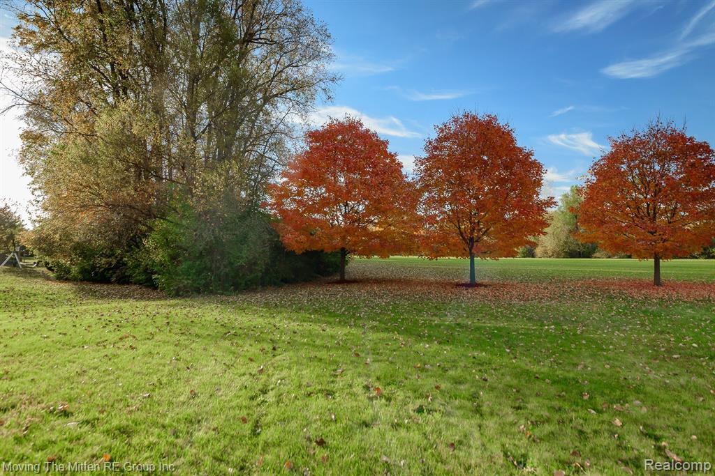 42990 N CUMBERLAND Drive, Van Buren, MI 48111 — Photo 39
