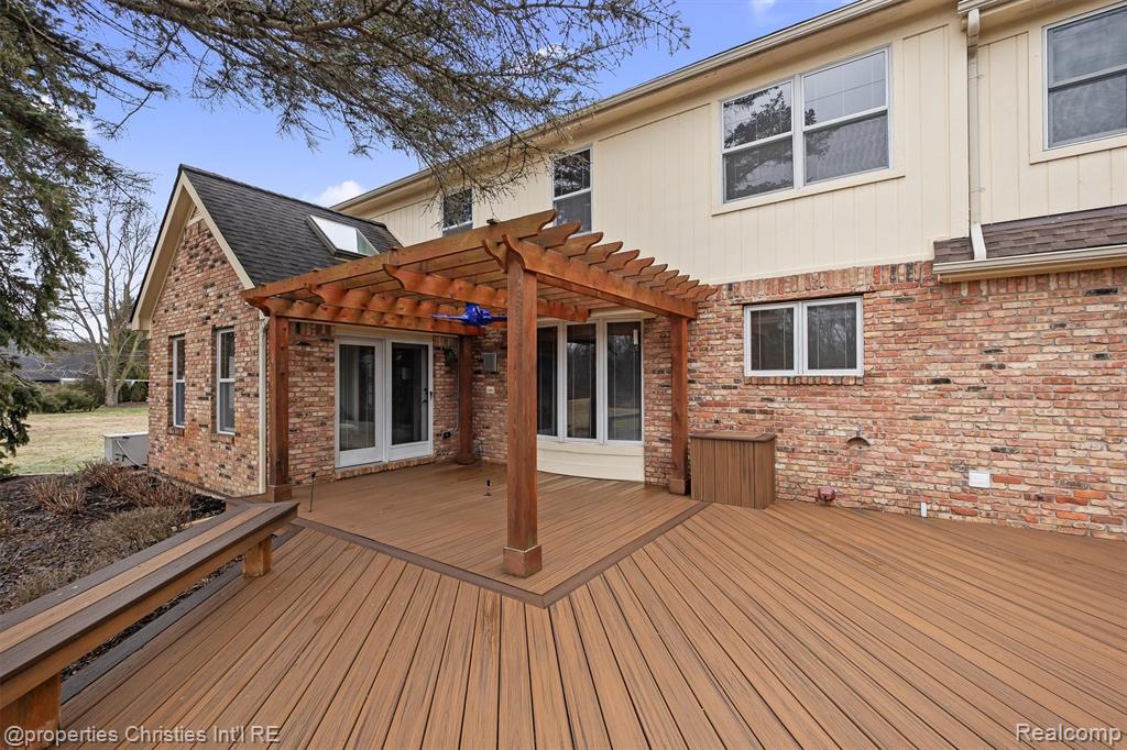 9150 Chubb Road, Northville, MI 48167 — Photo 43