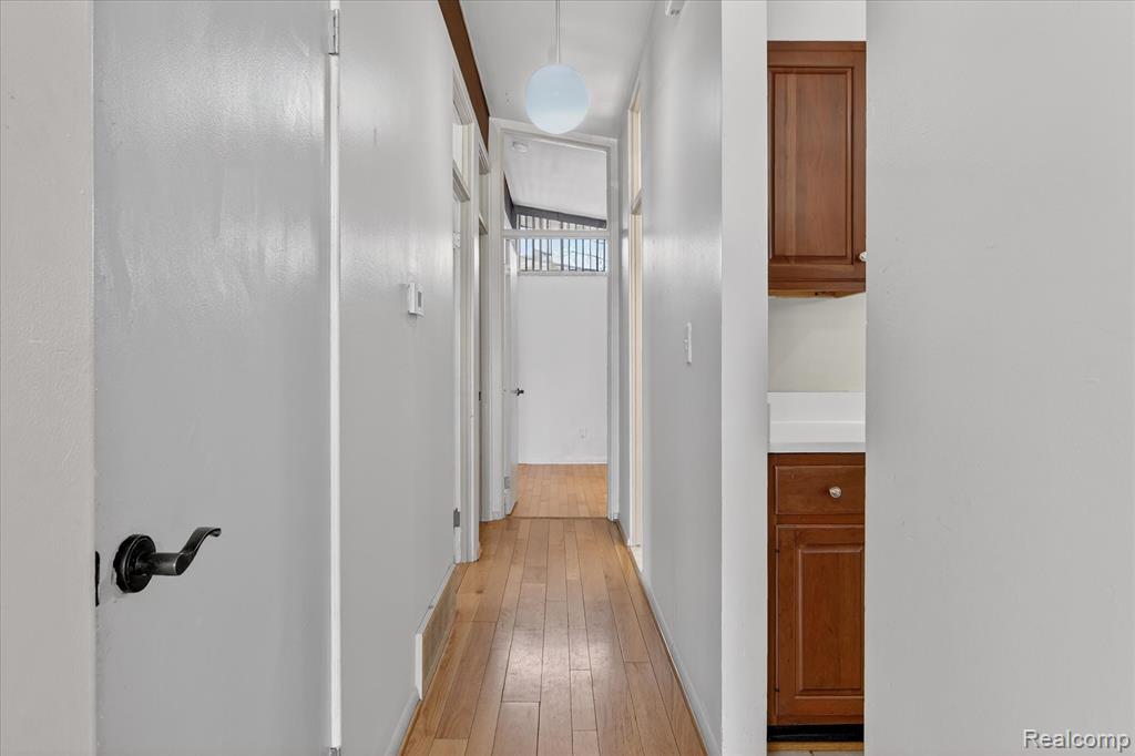 2344 S Circle Drive, Ann Arbor, MI 48103 — Photo 19