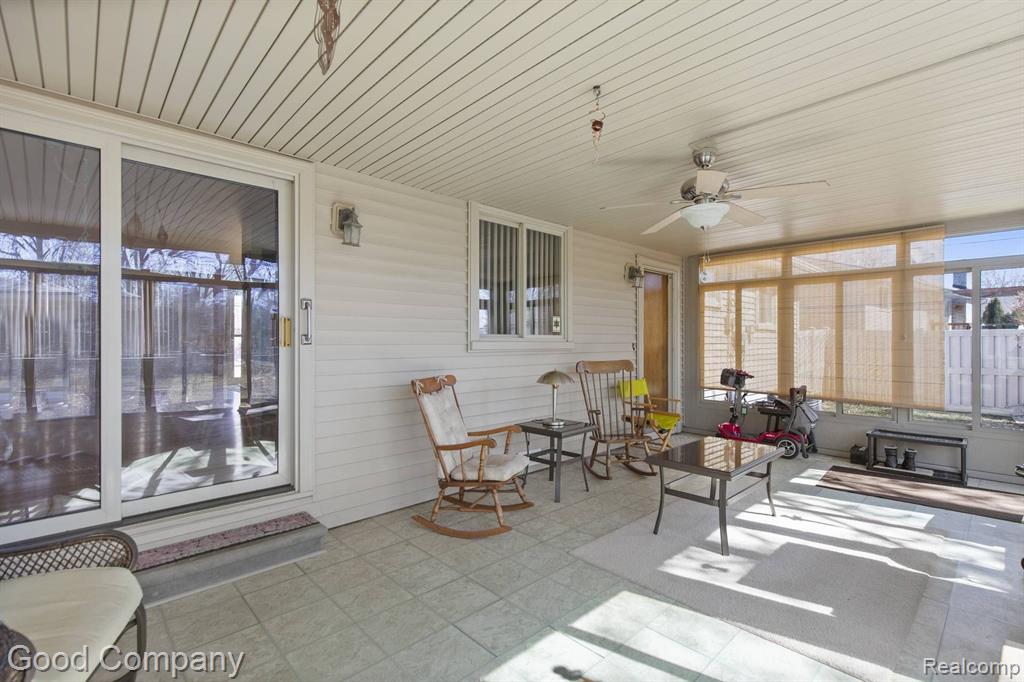 48164 MALLARD Drive, Chesterfield, MI 48047 — Photo 22