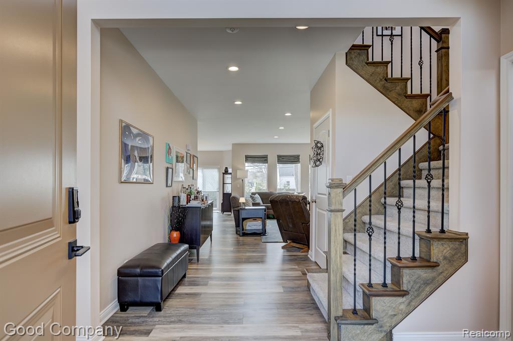 68 FAIRWOOD Street, Ferndale, MI 48220 — Photo 3